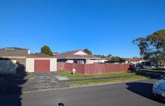 2/4 Tyndrum Place, Highland Park