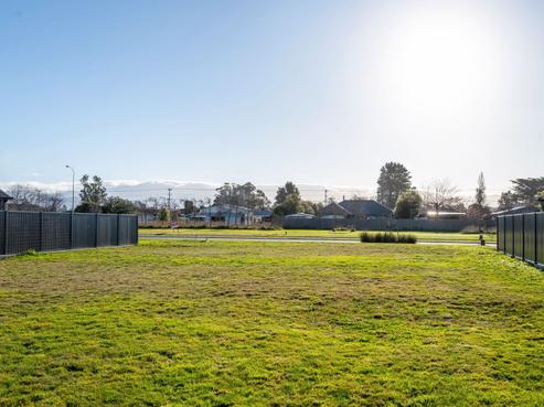 20 Sir Bob Charles Drive, Upper Plain
