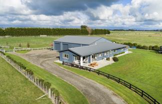 106 Reid Line East, Aorangi