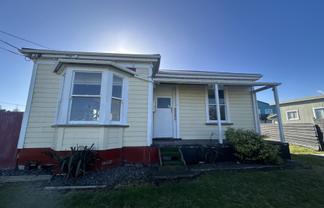 Manawatu / Whanganui - Address withheld
