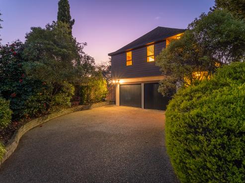 10 Edgewater Street, Waikanae