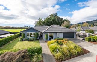 4 Campari Drive, Richmond