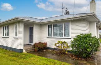 145 Clayton Road, Mangakakahi