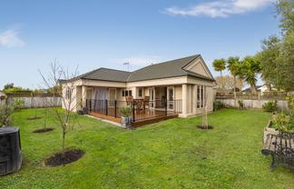 12 Washington Parade, Milson