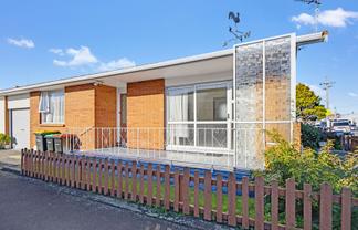 21a Prince Albert Road, South Dunedin
