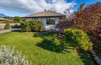 17D Martin Avenue, WAKEFIELD