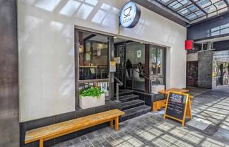 Proven Fort Street Hospitality Opportunity | 60m2
