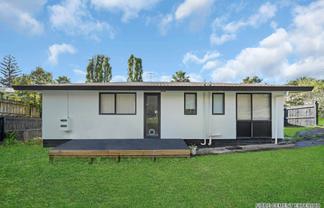 1/233 Glengarry Road, Glen Eden