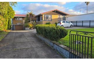 246 Don Buck Road, Massey