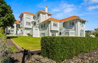 2/4 View Road, Mount Eden