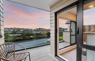 8 Arran Point Parade, Millwater