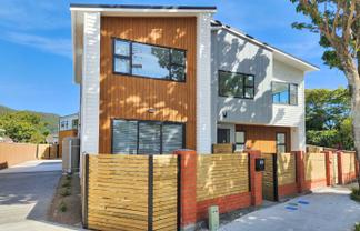 B/10 Mahoe Street, Belmont