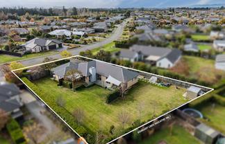35 Jacks Drive, WEST MELTON