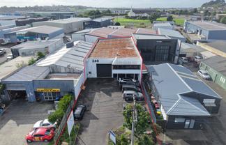 Marua Rd with Exclusive Yard 