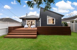 22 Taikata Road, Te Atatu Peninsula