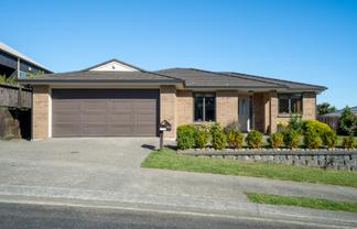 30 Cedarwood Street, Woodridge