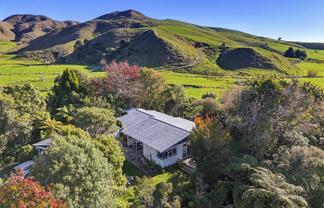 594 Waitohu Valley Road, Manakau