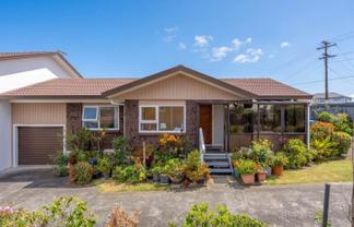 1574 Dominion Road Extension, Mount Roskill
