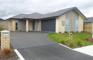 21 Faringdon Boulevard, Rolleston