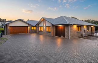 349 Glenvar Road, Long Bay