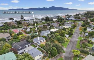 16 Allen Road, Raumati Beach