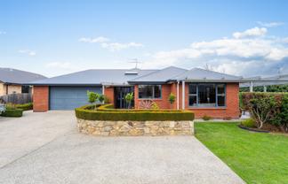 16 Fenty Place, Mosgiel