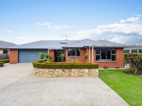 16 Fenty Place, Mosgiel