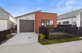 24 Taiheru Road, Karaka