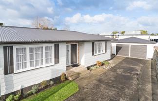 15B Wikiriwhi Crescent, Awapuni