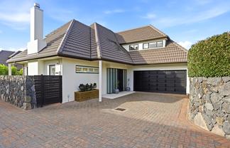 16A Seccombes Road, Epsom