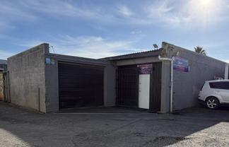 Affordable 146sqm commercial unit
