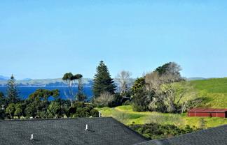1 Karehu Place, Long Bay