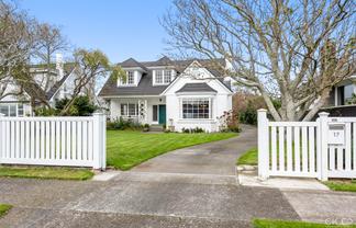 17 Chilton Grove, Lower Hutt