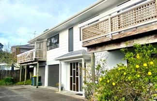 131 Spinella Drive, Bayview