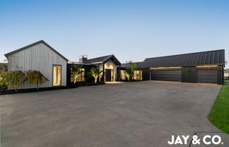 5 Rossbern Lane, Clevedon