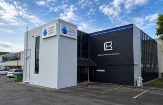 250M² HIGH-PROFILE FIRST FLOOR OFFICE
