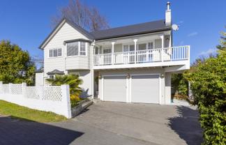 2/26 Aubrey Crescent, Rainbow Point