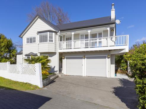 2/26 Aubrey Crescent, Rainbow Point