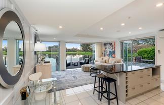 17/1 Rotoiti Lane, Northwood