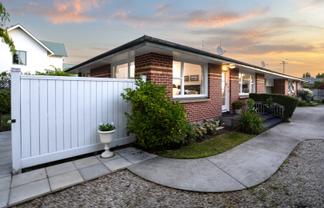 2/10 Bretts Road, Saint Albans