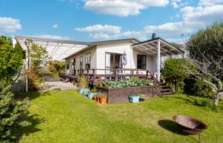 44 McIntyre Road, Mangere Bridge