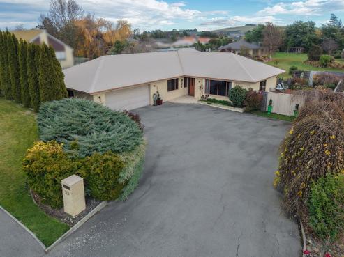 33 Essex Street, Weston