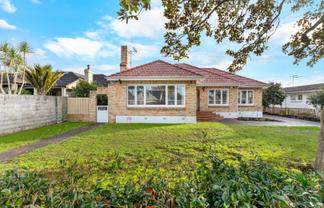 33 Dalethorpe Avenue, Fairfield