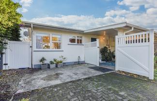 2/56 Golf Road, Tahunanui