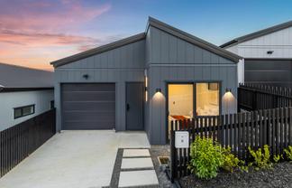 8 Moko Road, Orewa