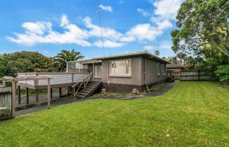 51 Tirimoana Road, Te Atatu South