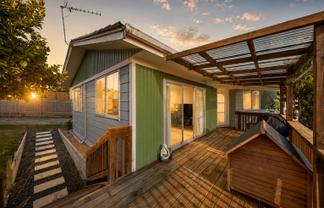 18 Farwood Drive, Henderson