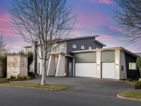62 Glen Oaks Drive, Northwood