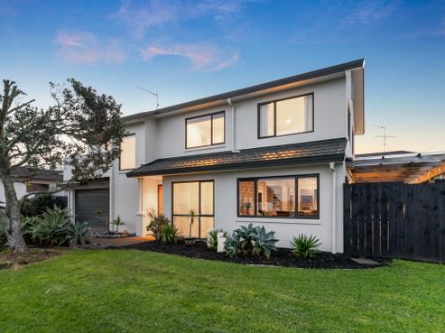 12 Coventry Way, Long Bay