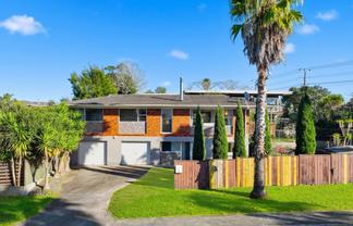 1 Cyclarama Crescent, Massey